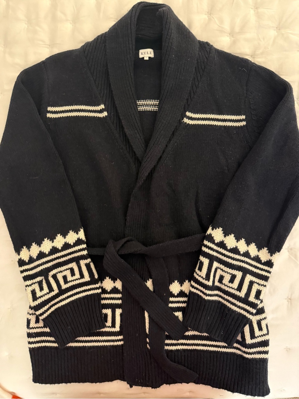 KULE Womenโs Black Shawl Cotton Collar Cardigan with Contrast Pattern